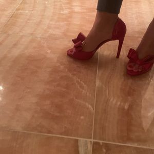 Original Valentino pattern leather D’Orsay pumps hot pink color est retail $ 980